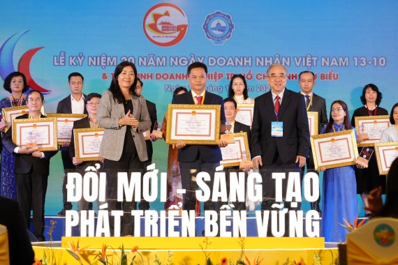 CÔNG TY CADIVI ĐẠT DANH HIỆU “DOANH NGHIỆP TP HCM TIÊU BIỂU” LẦN THỨ 20 DO HIỆP HỘI DOANH NGHIỆP TP.HCM XÉT CHỌN